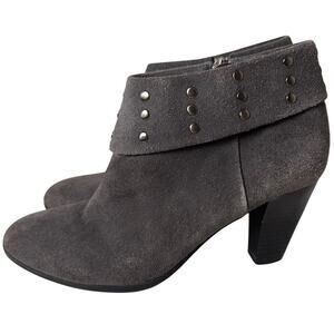 Connie Carmen Side Zip Ankle Bootie Gray Suede Studded Heels Y2K 90s Sz. 8.5
